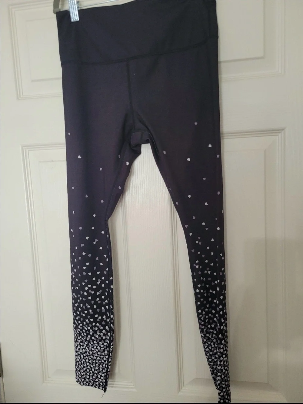 Kate spade black falling Hearts Leggings size small grey white GUC - Picture 3 of 5